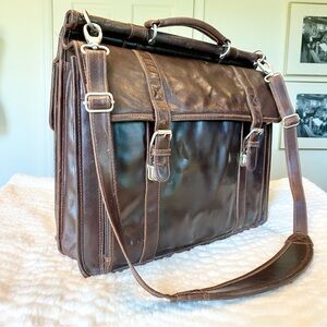 Vintage WILSONS LEATHER Briefcase Messenger Attache Laptop Messenger Brown 90s